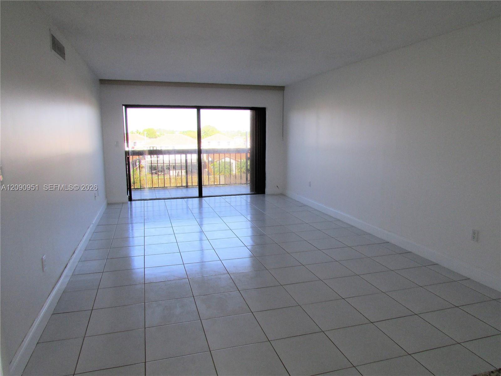 10315 NW 9th St Cir # 14, Miami FL 33172 photo 3