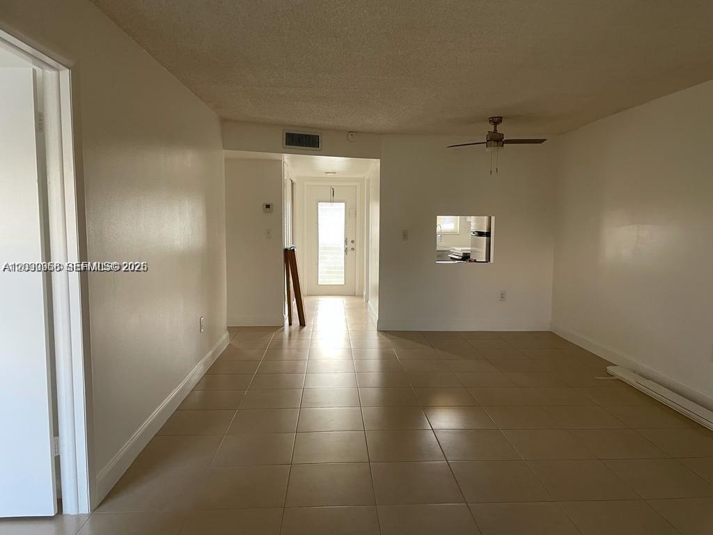 8325 Sunrise Lakes Blvd # 104, Sunrise FL 33322 photo 3