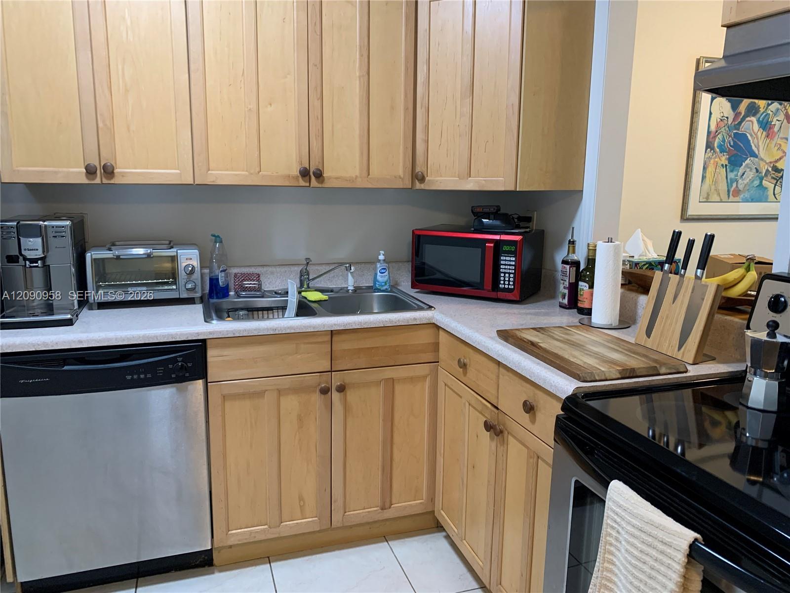 12290 NE 11th Ct # 202, North Miami FL 33161 photo 3