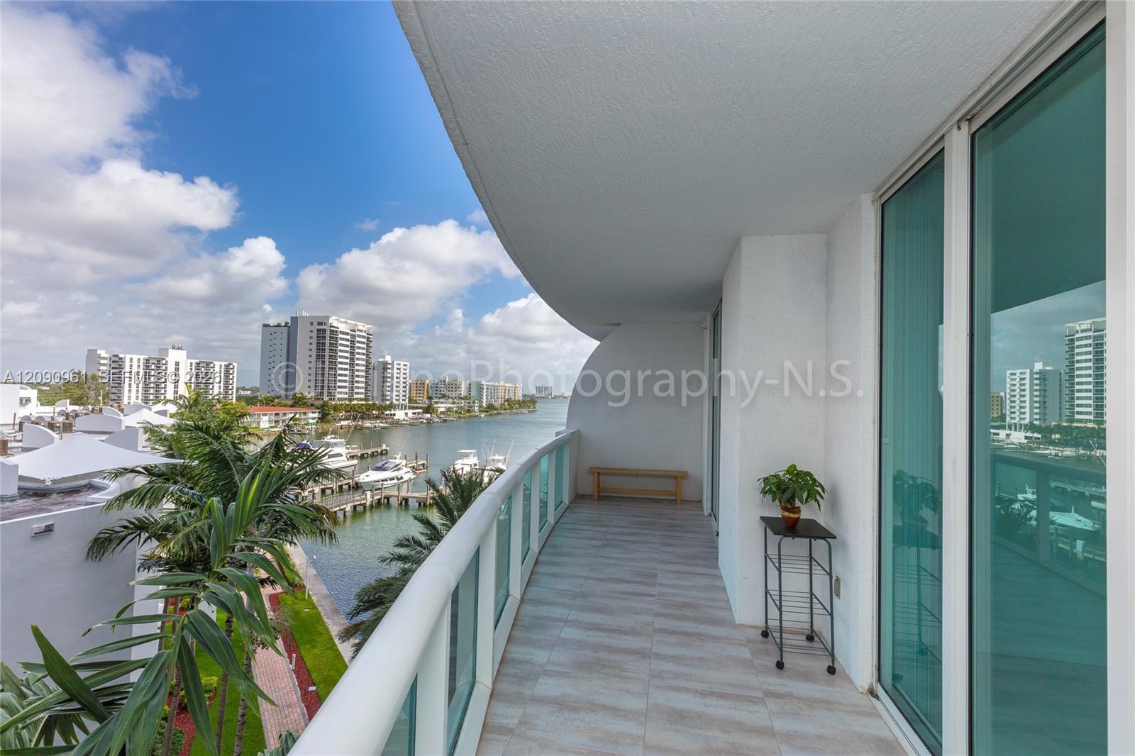 7910 Harbor Island Dr # 507, North Bay Village FL 33141