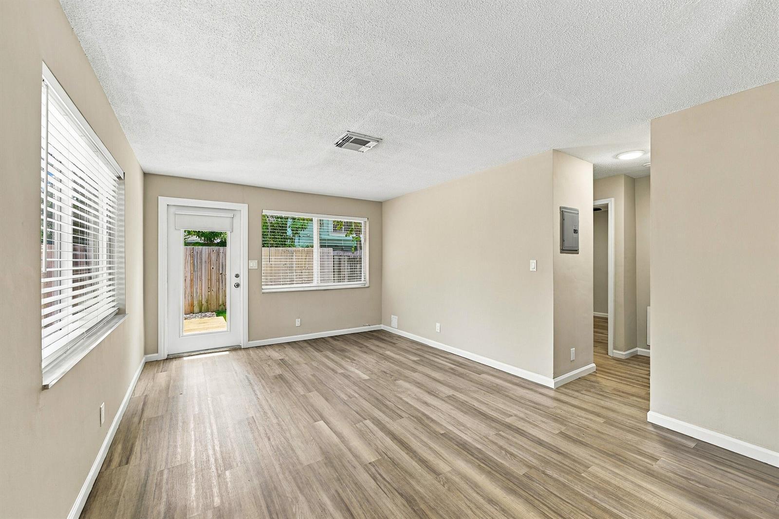 1720 NE 8th Avenue, Fort Lauderdale FL 33305 photo 5