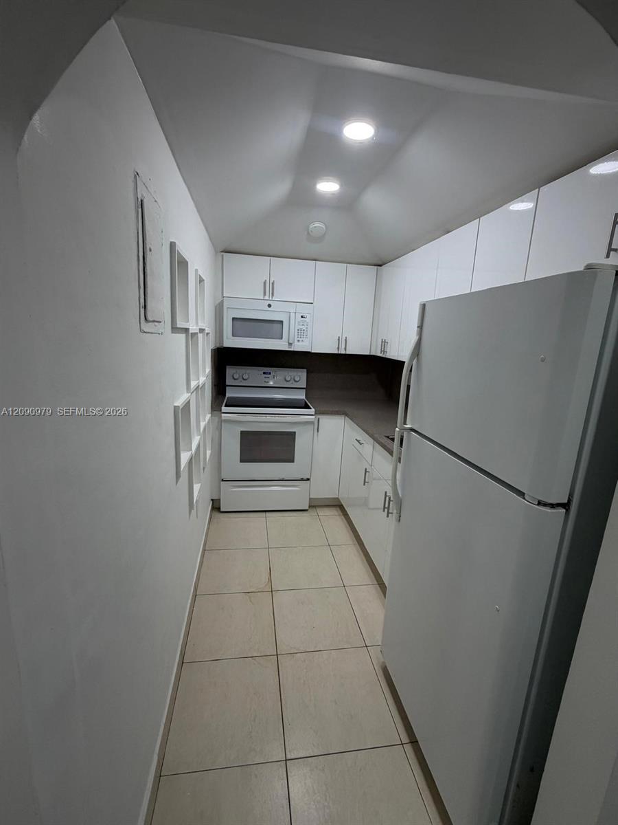 4725 NW 7th St # 3, Miami FL 33126 photo 4