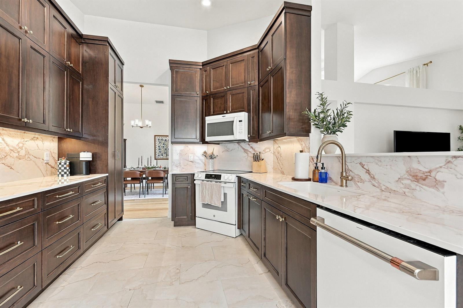 4969 BROADSTONE Circle, West Palm Beach FL 33417 photo 2