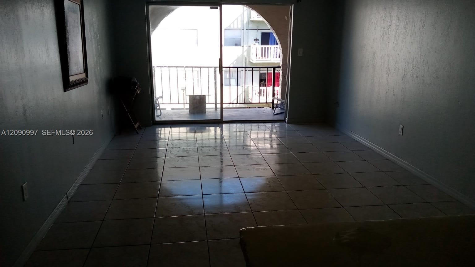 300 W 74th Pl # 303, Hialeah FL 33014 photo 2