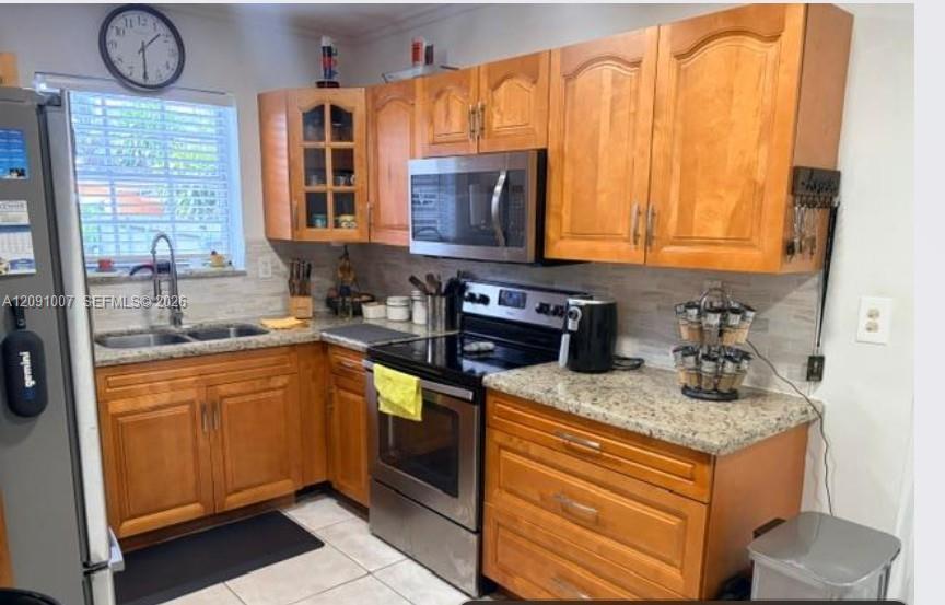 2630 De Soto Dr, Miramar FL 33023 photo 5