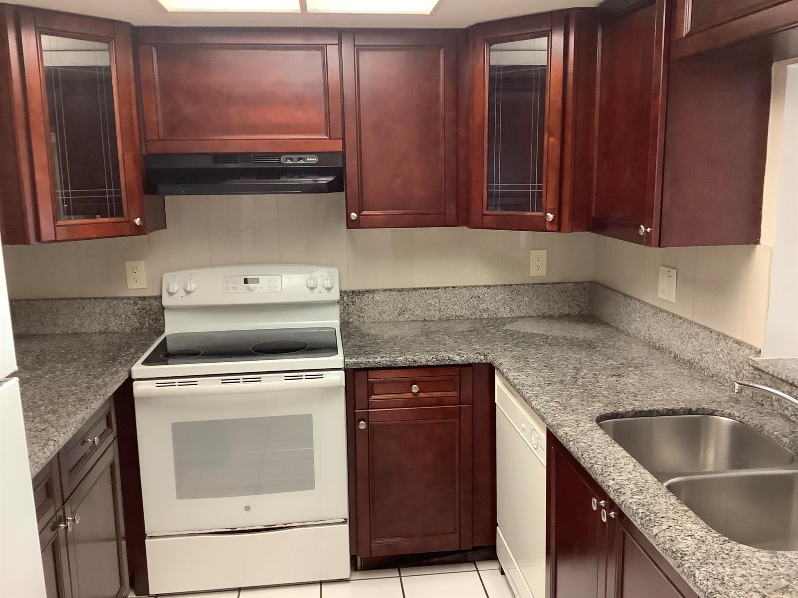 105 DEER CREEK Road # 205, Deerfield Beach FL 33442 photo 4