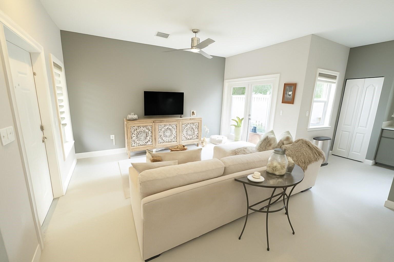 303 SE 22nd Street # 303, Fort Lauderdale FL 33316 photo 2