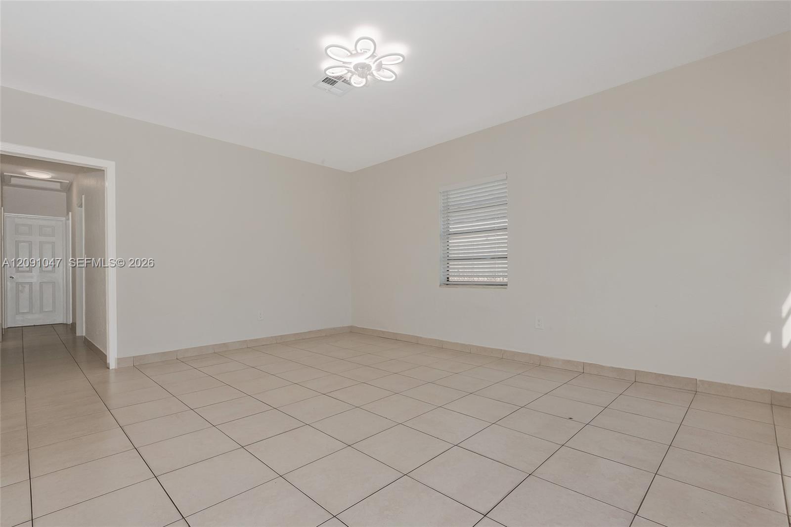 1679 NE 176th St, North Miami Beach FL 33162 photo 5