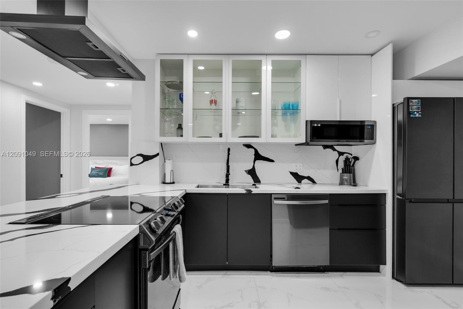 3800 Hillcrest Dr # 203, Hollywood FL 33021 photo 3