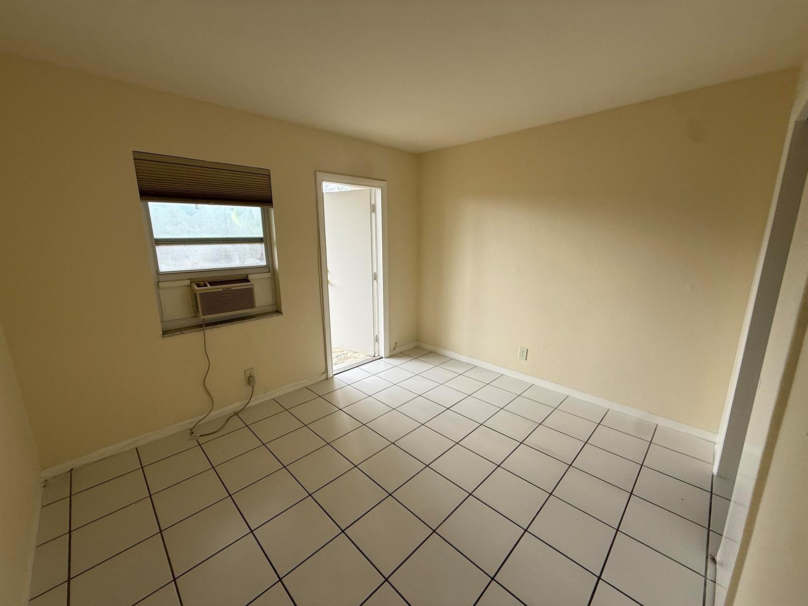 909 SE 14th Court # 2, Fort Lauderdale FL 33316 photo 4