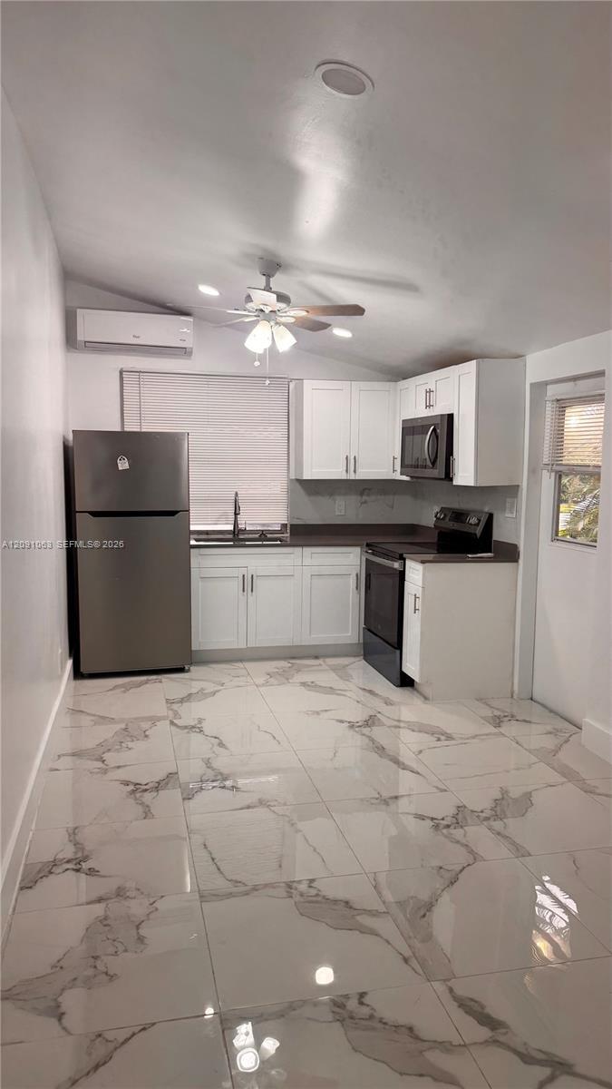 1905 Harding St # 1, Hollywood FL 33020 photo 2