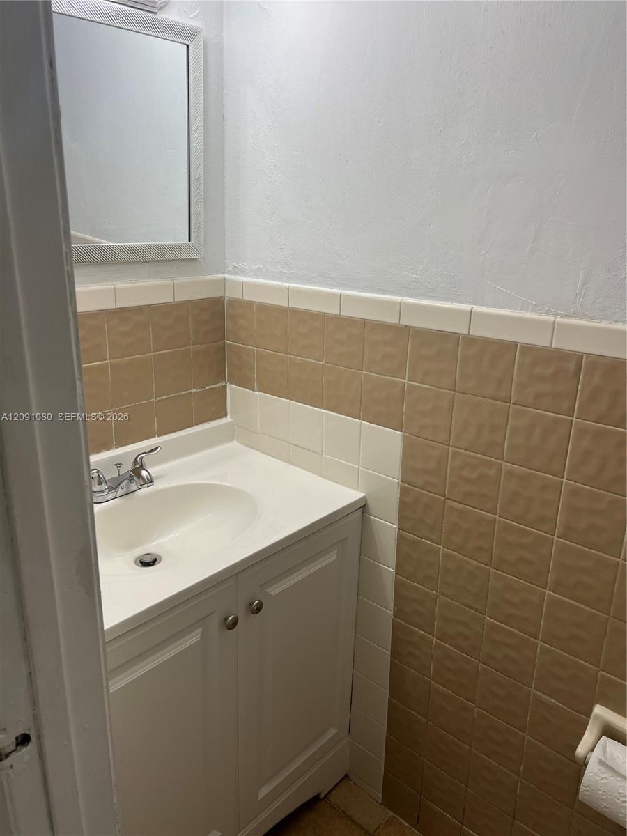 5366 W 26th Ave # 121, Hialeah FL 33016 photo 5