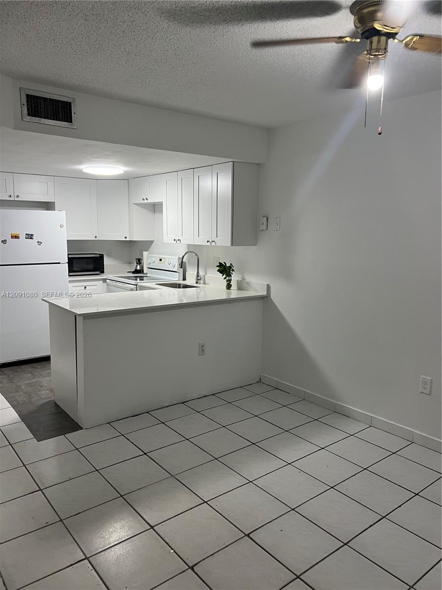 5366 W 26th Ave # 121, Hialeah FL 33016 photo 4