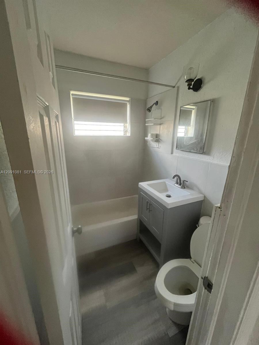 3180 NW 19th Ave # 2, Miami FL 33142 photo 3