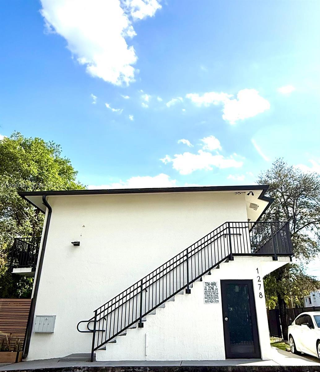 1278 SW 2nd St # 4, Miami FL 33135 photo 2