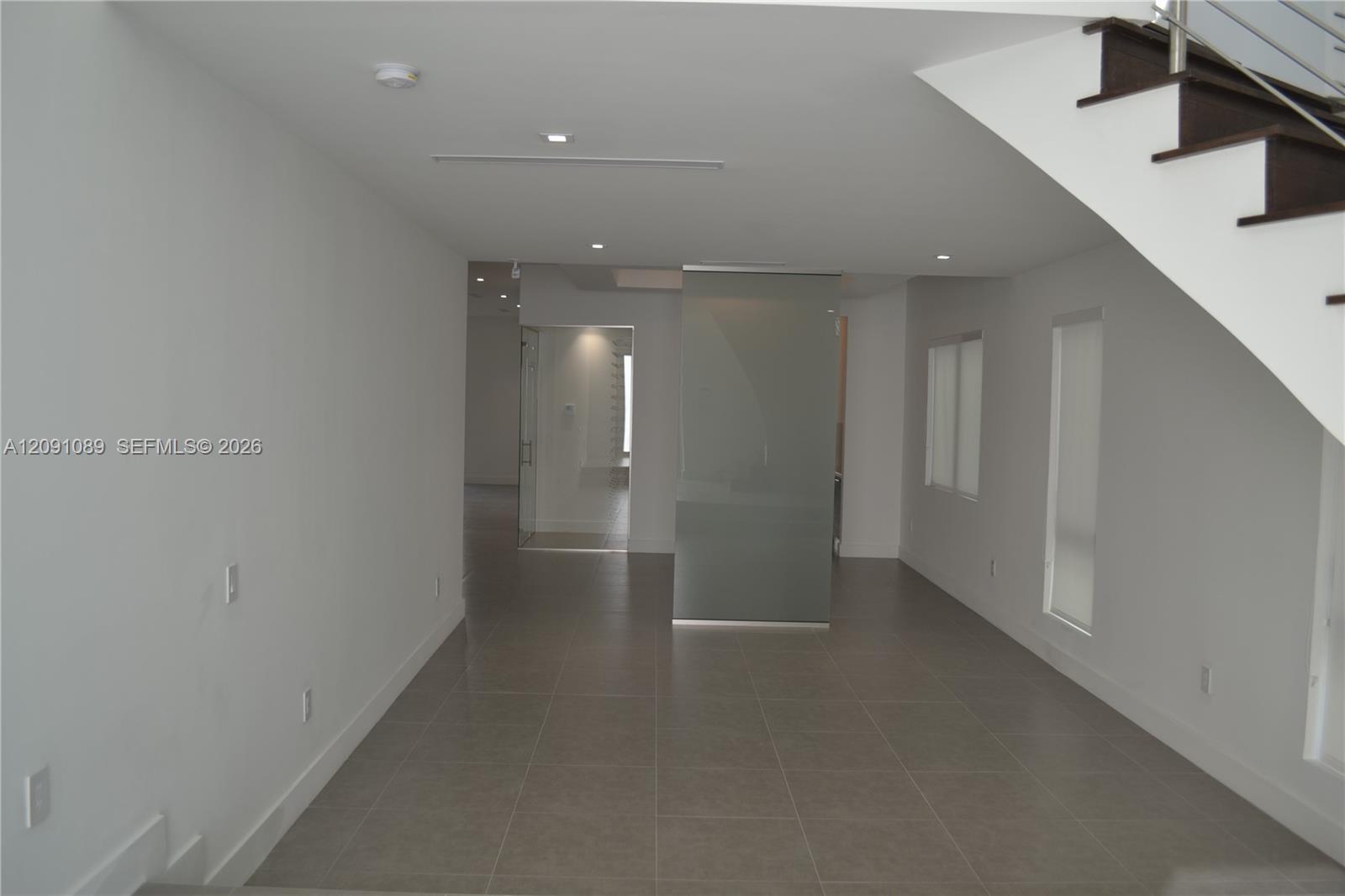 8241 NW 34th Dr, Doral FL 33122 photo 3