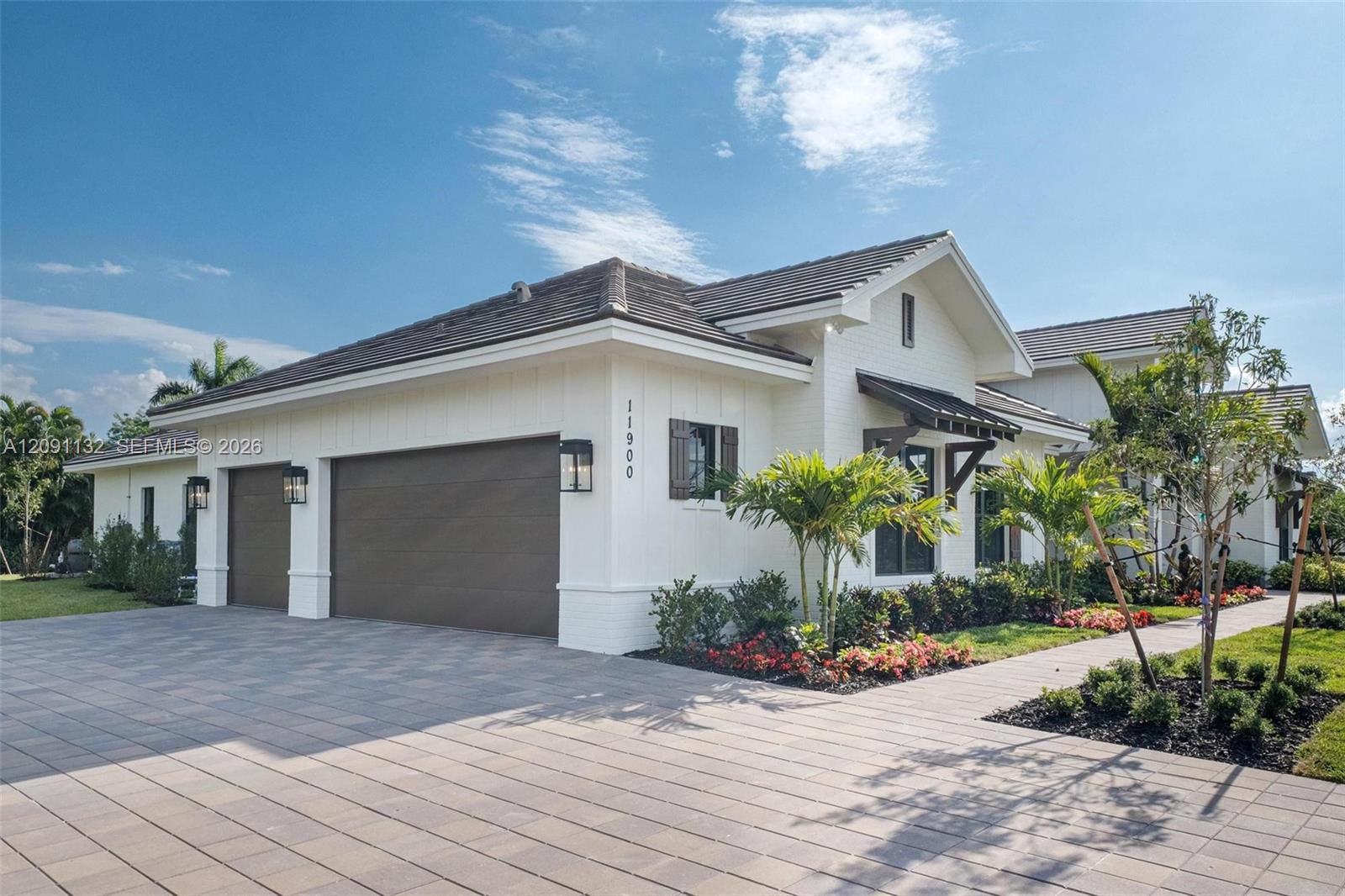 11900 SW 14th Pl, Davie FL 33325 photo 2