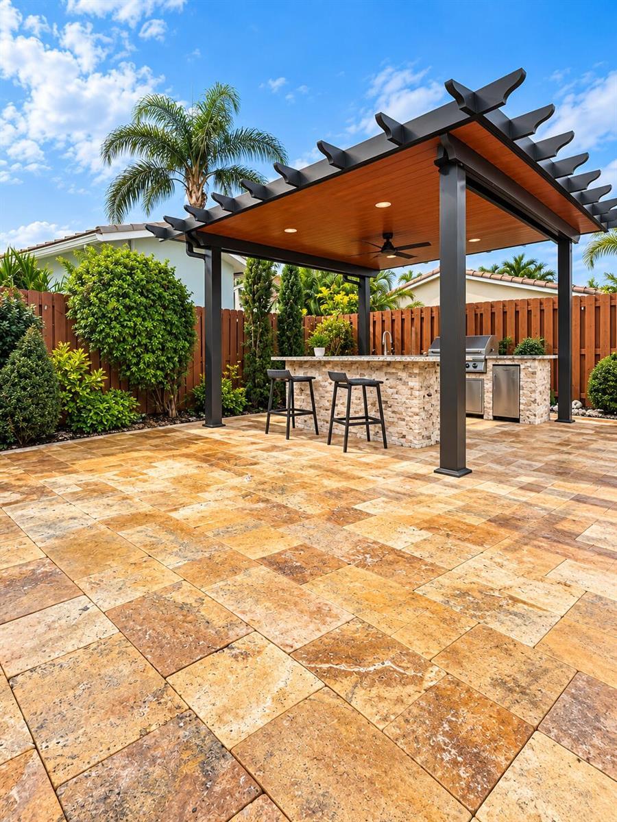 816 SW 2nd Street, Boca Raton FL 33486 photo 4