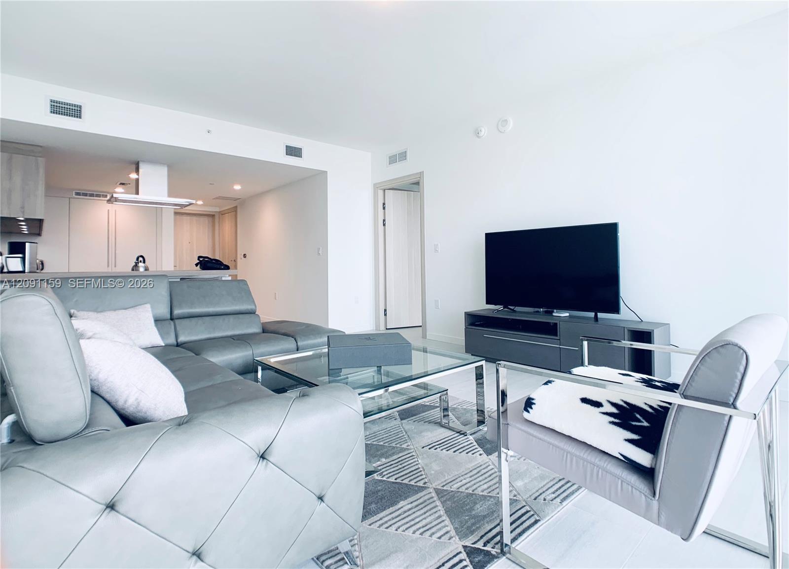 1000 Brickell Plz # 4504, Miami FL 33131 photo 3