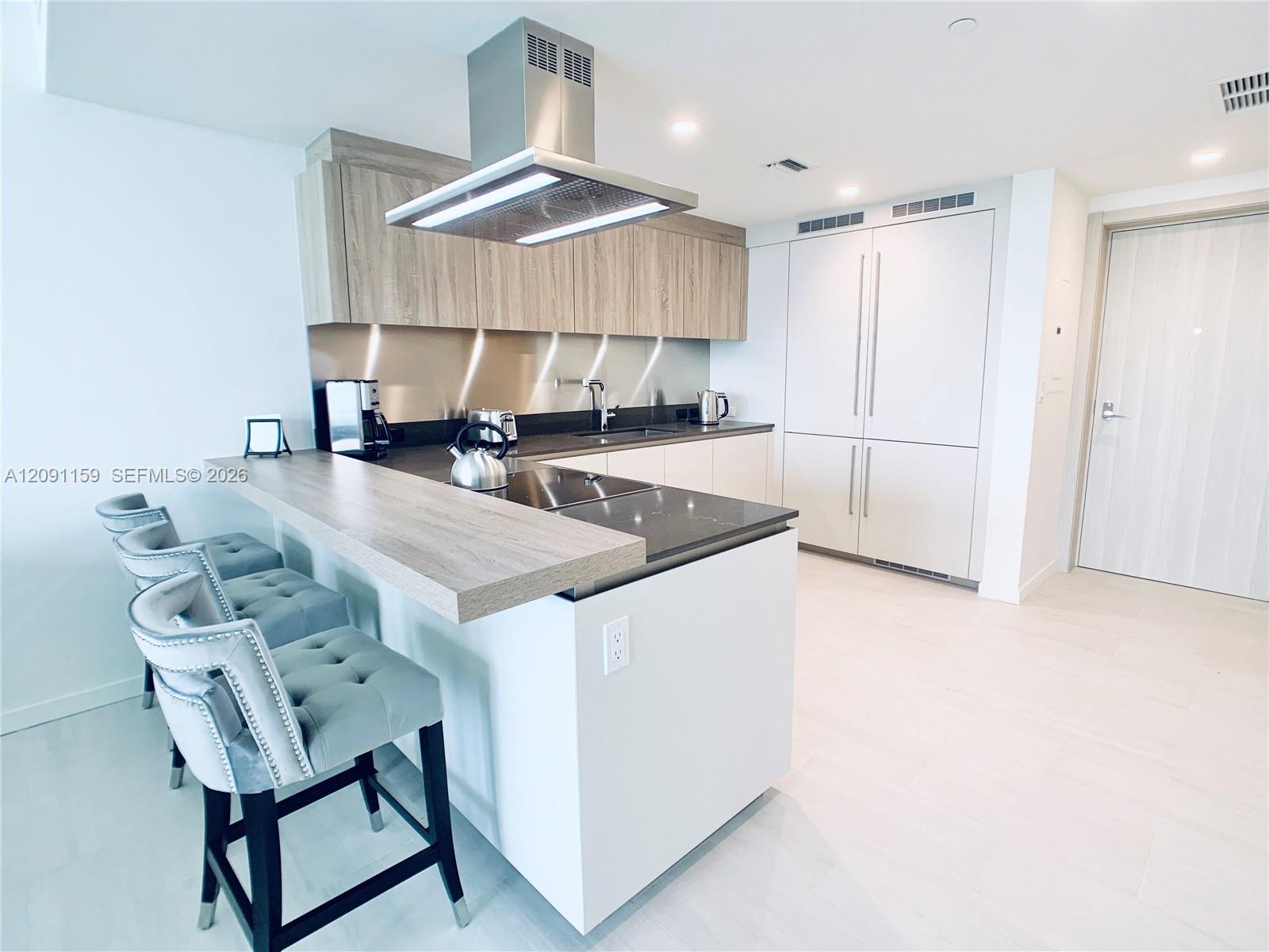 1000 Brickell Plz # 4504, Miami FL 33131 photo 4