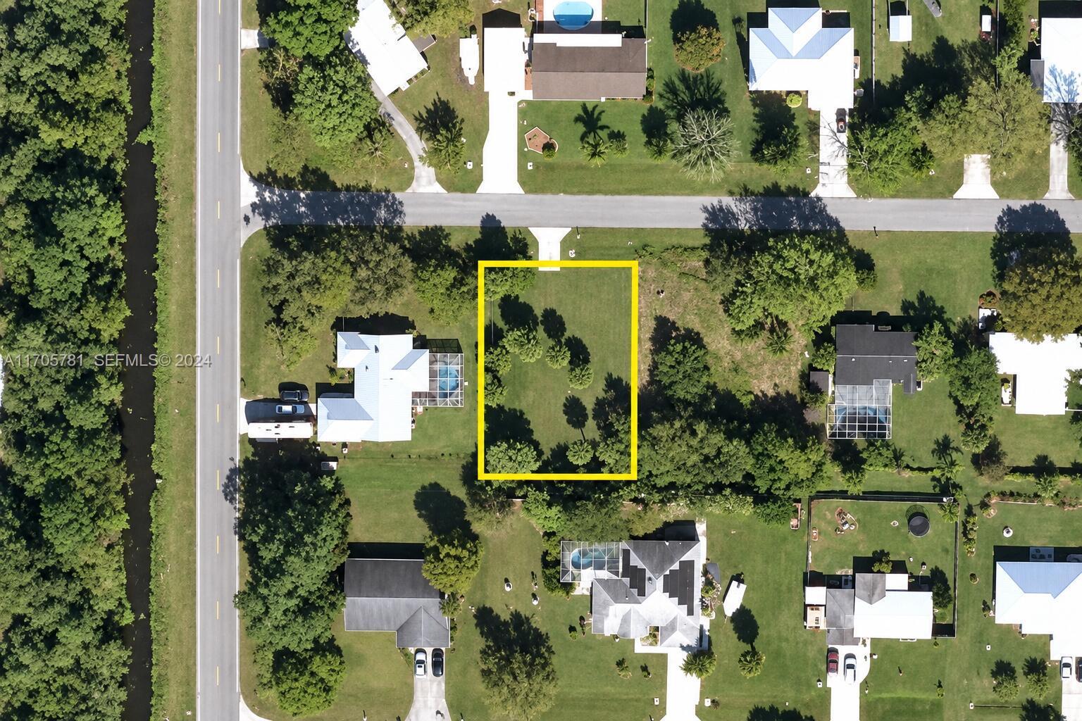 8003 Lockwood Drive, Fort Pierce FL 34951 photo 3