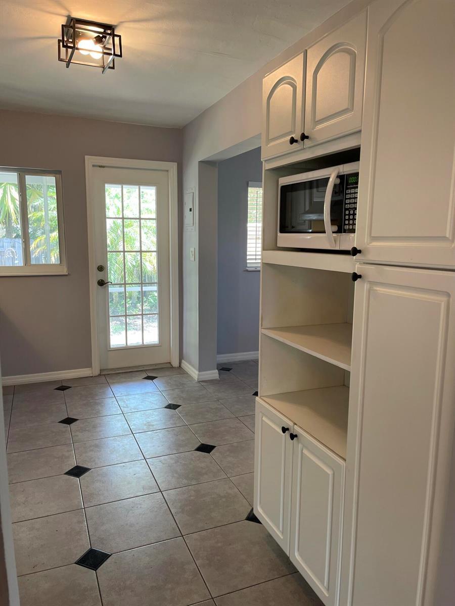 5433 NE 5TH Avenue, Oakland Park FL 33334 photo 5