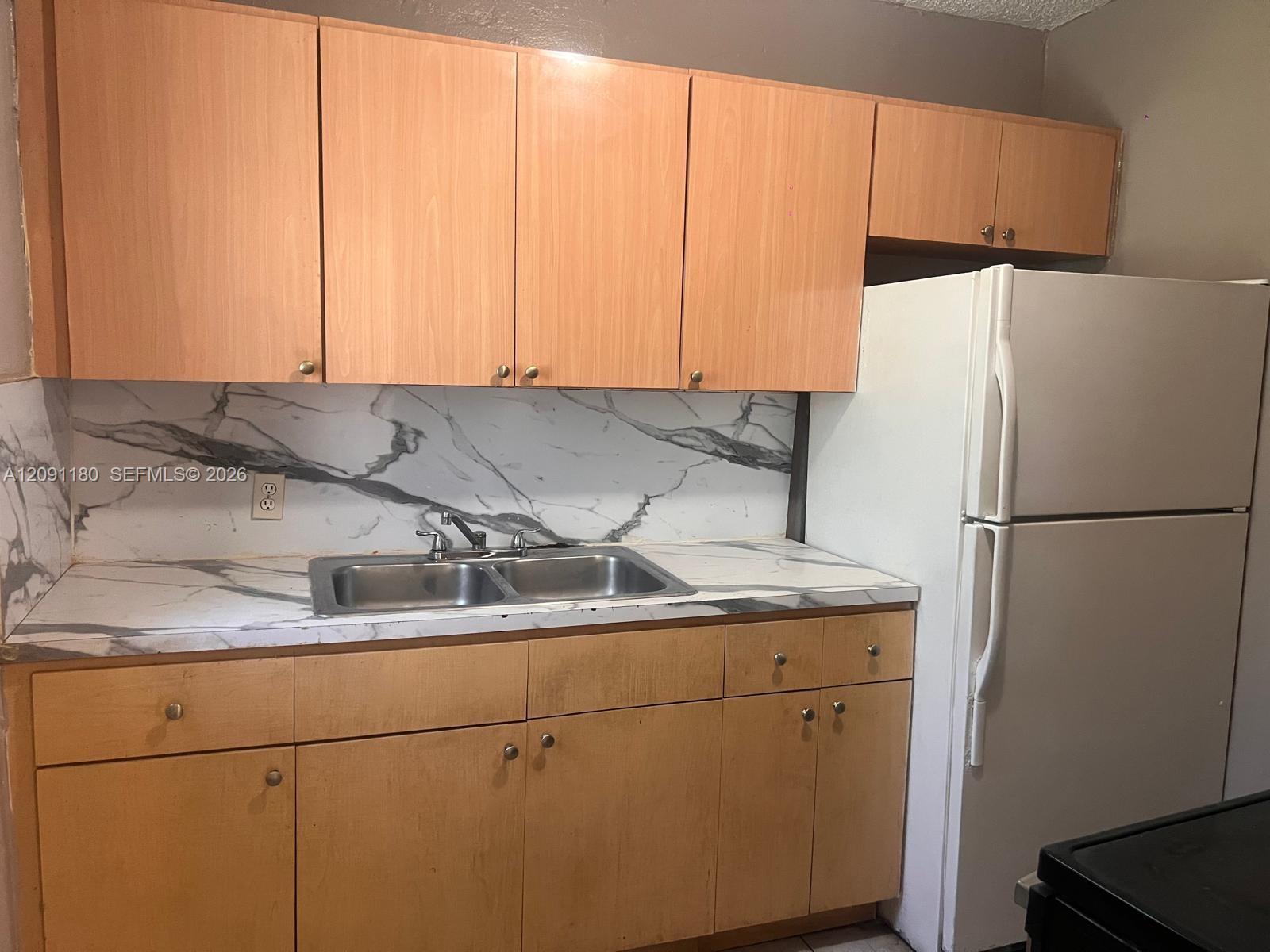 43 NW 67th St, Miami FL 33150 photo 2