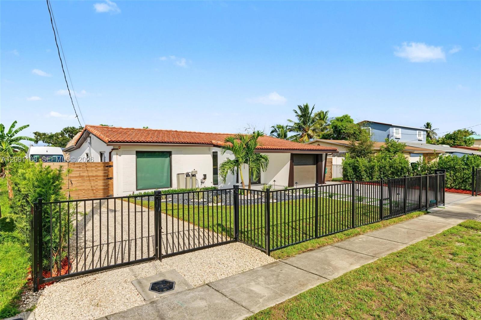 4611 SW 34th Ave, Dania Beach FL 33312 photo 4