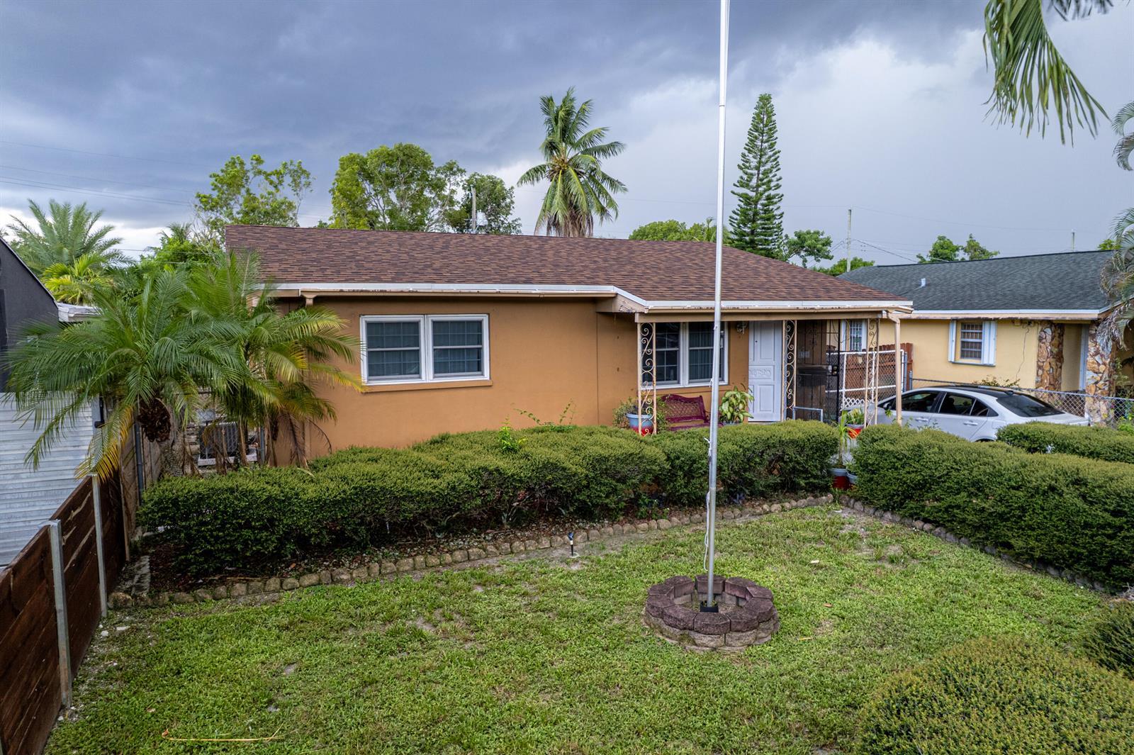 2310 SCOTT Street, Hollywood FL 33020 photo 2