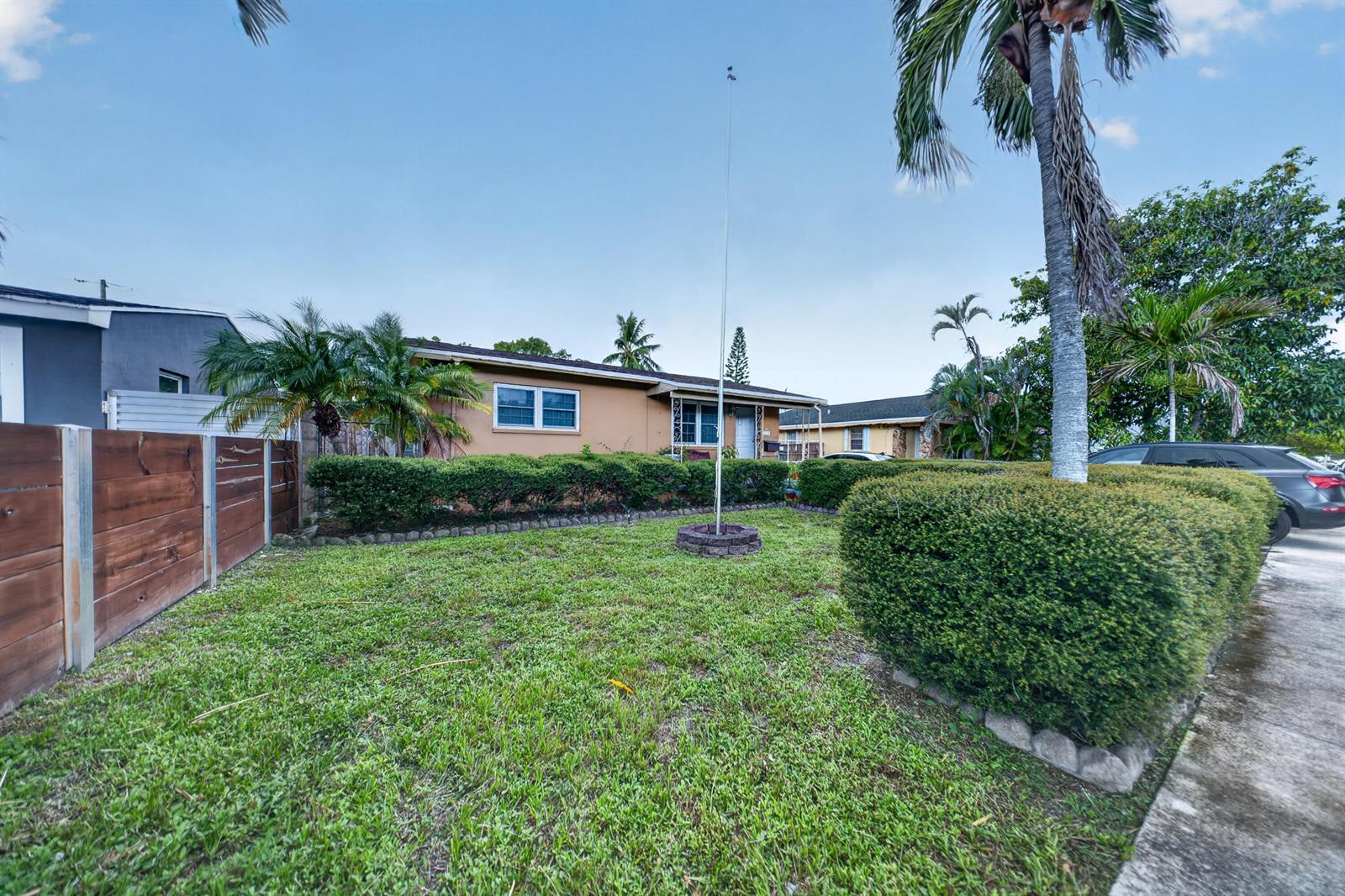 2310 SCOTT Street, Hollywood FL 33020 photo 3