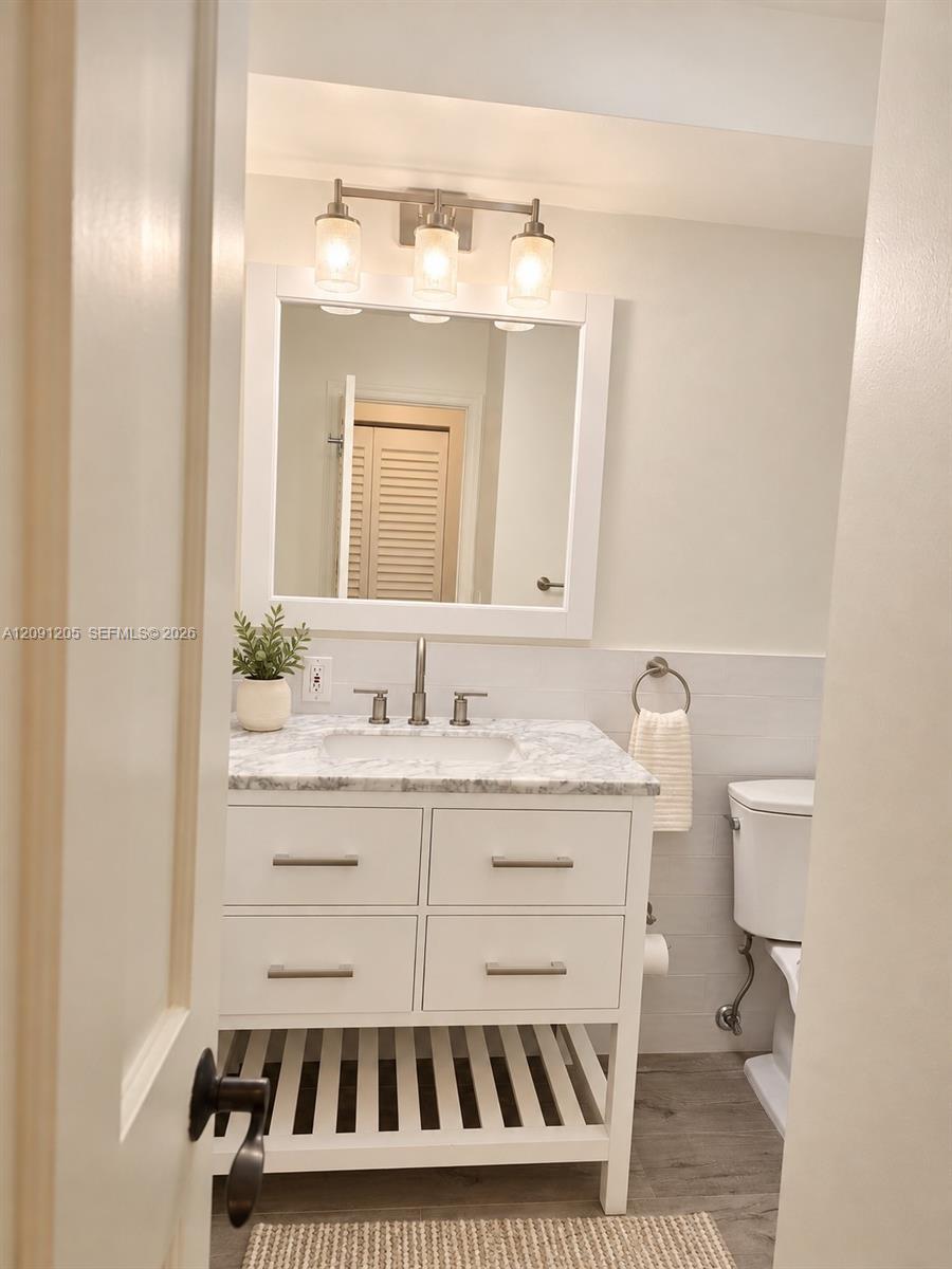 6855 Edgewater Dr, Coral Gables FL 33133 photo 3