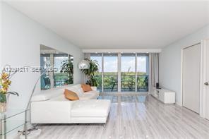 100 Bayview Dr # 521, Sunny Isles Beach FL 33160 photo 5