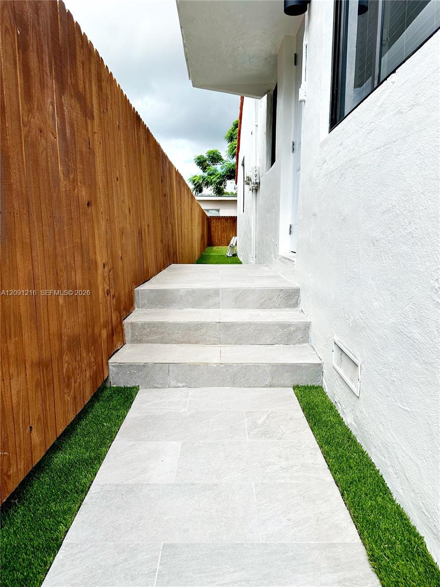 3047 SW 21st St # 3047, Miami FL 33145 photo 2