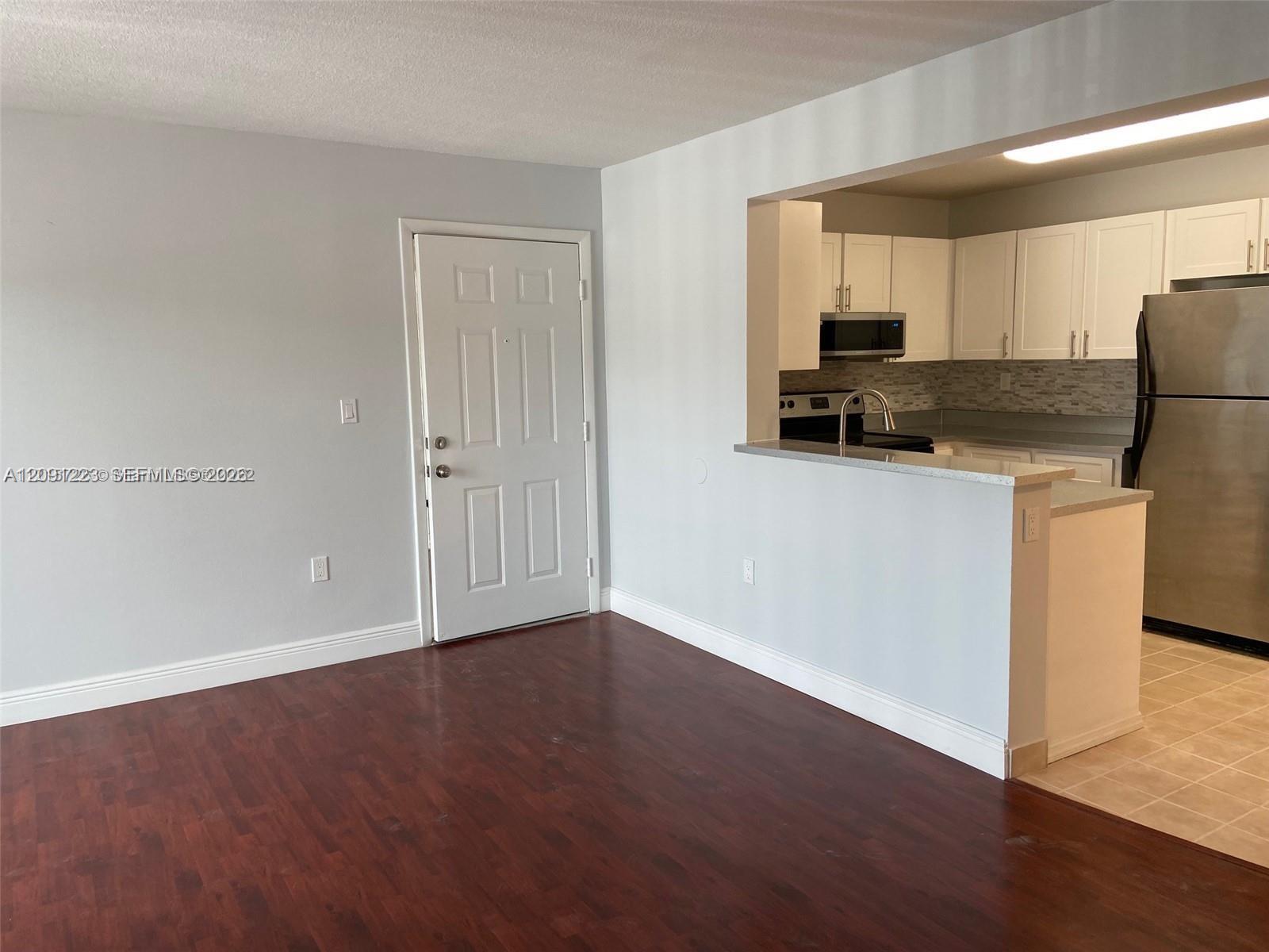 450 W Palm Circle # 202, Pembroke Pines FL 33025 photo 4
