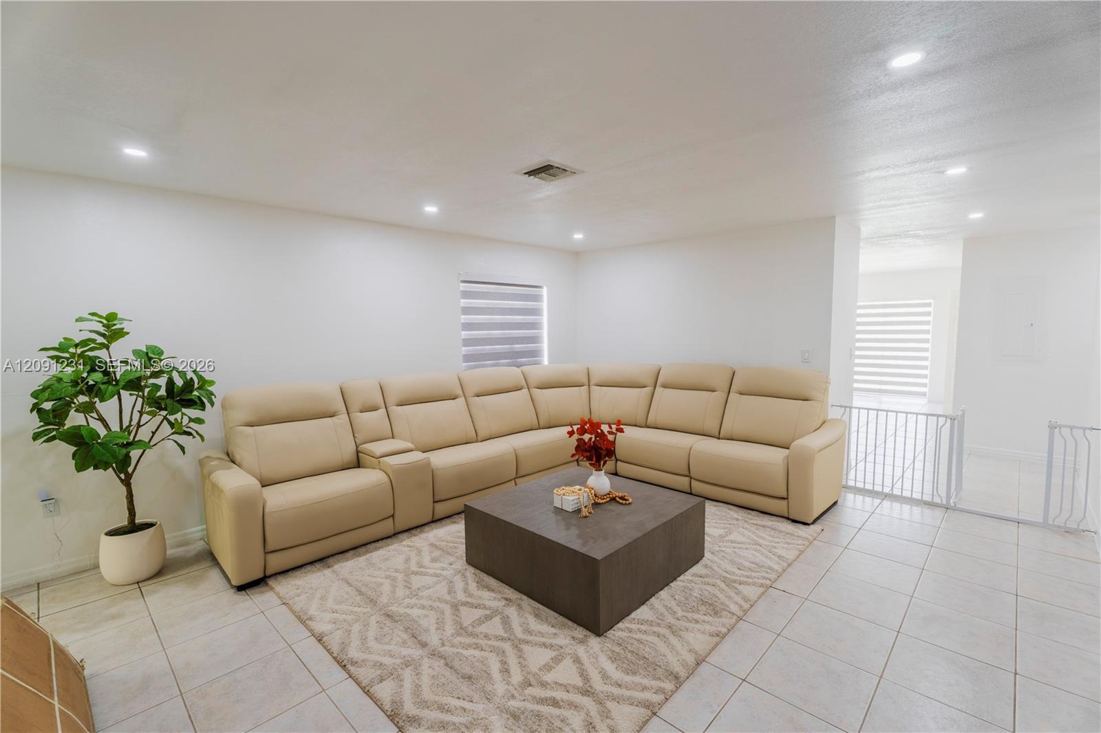 153 NW 6th St, Homestead FL 33030 photo 3