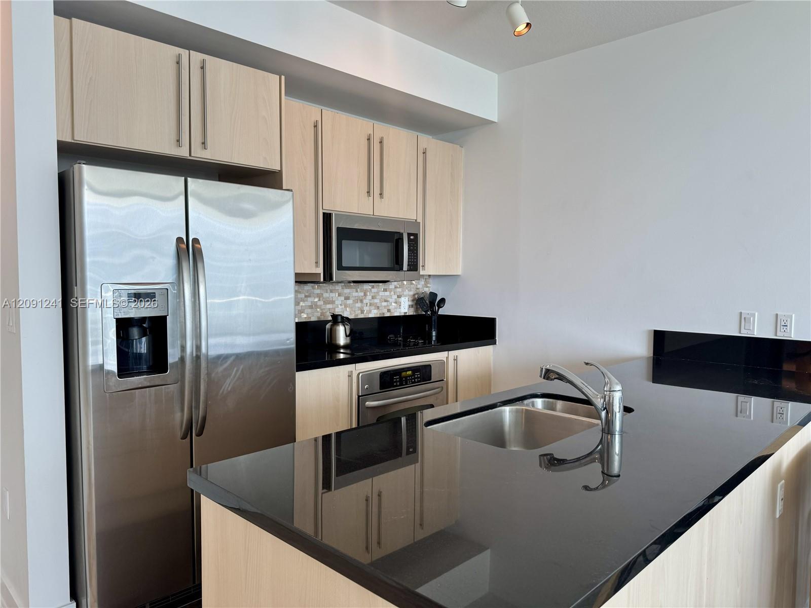 79 SW 12th St # 3005, Miami FL 33130 photo 3