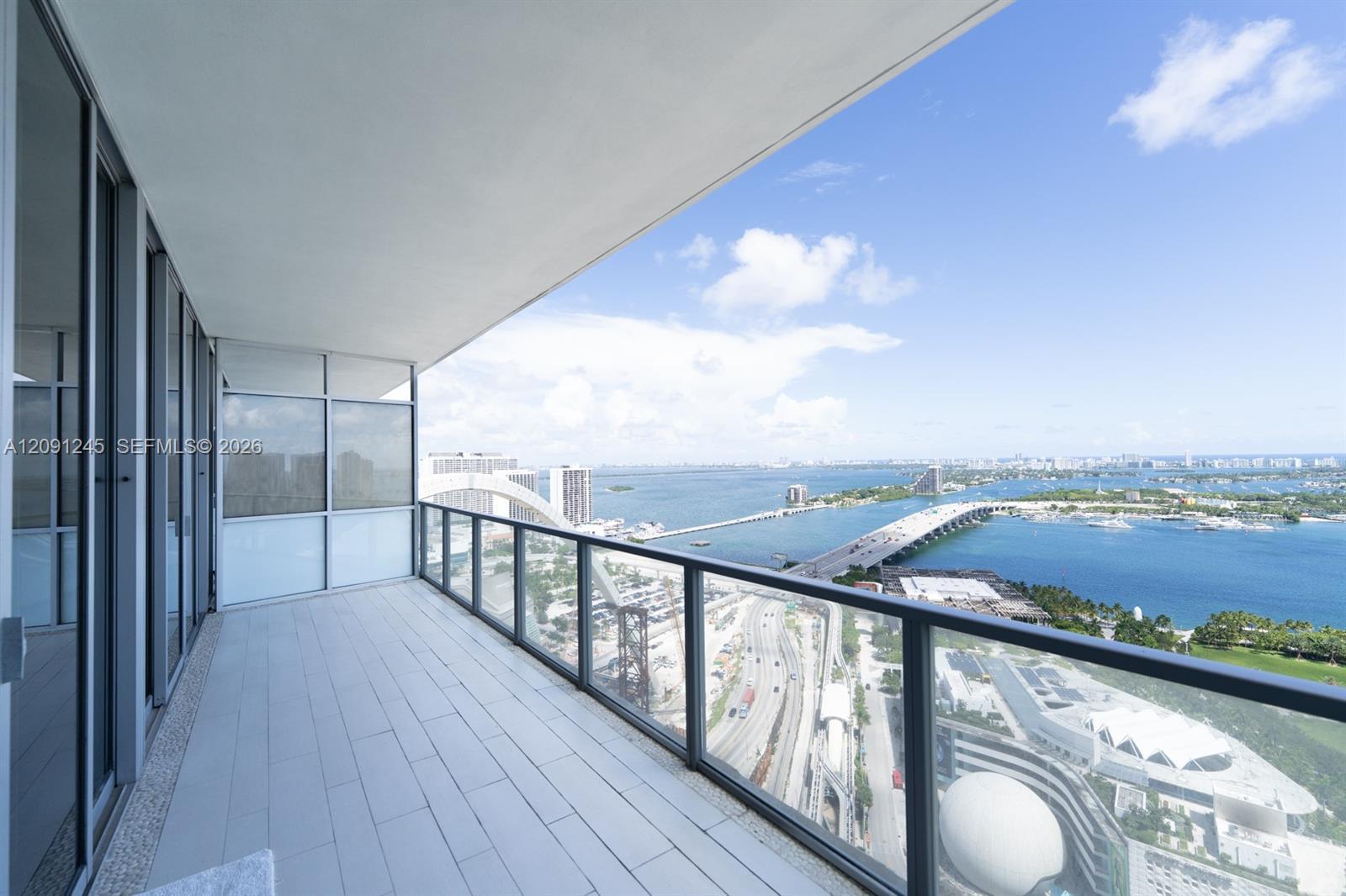 1100 Biscayne Blvd # 3302, Miami FL 33132 photo 2