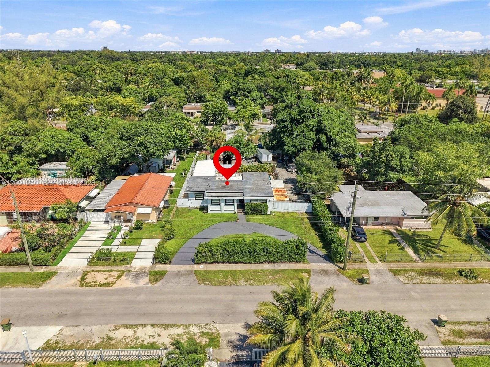 1055 NE 144th St, North Miami FL 33161 photo 2