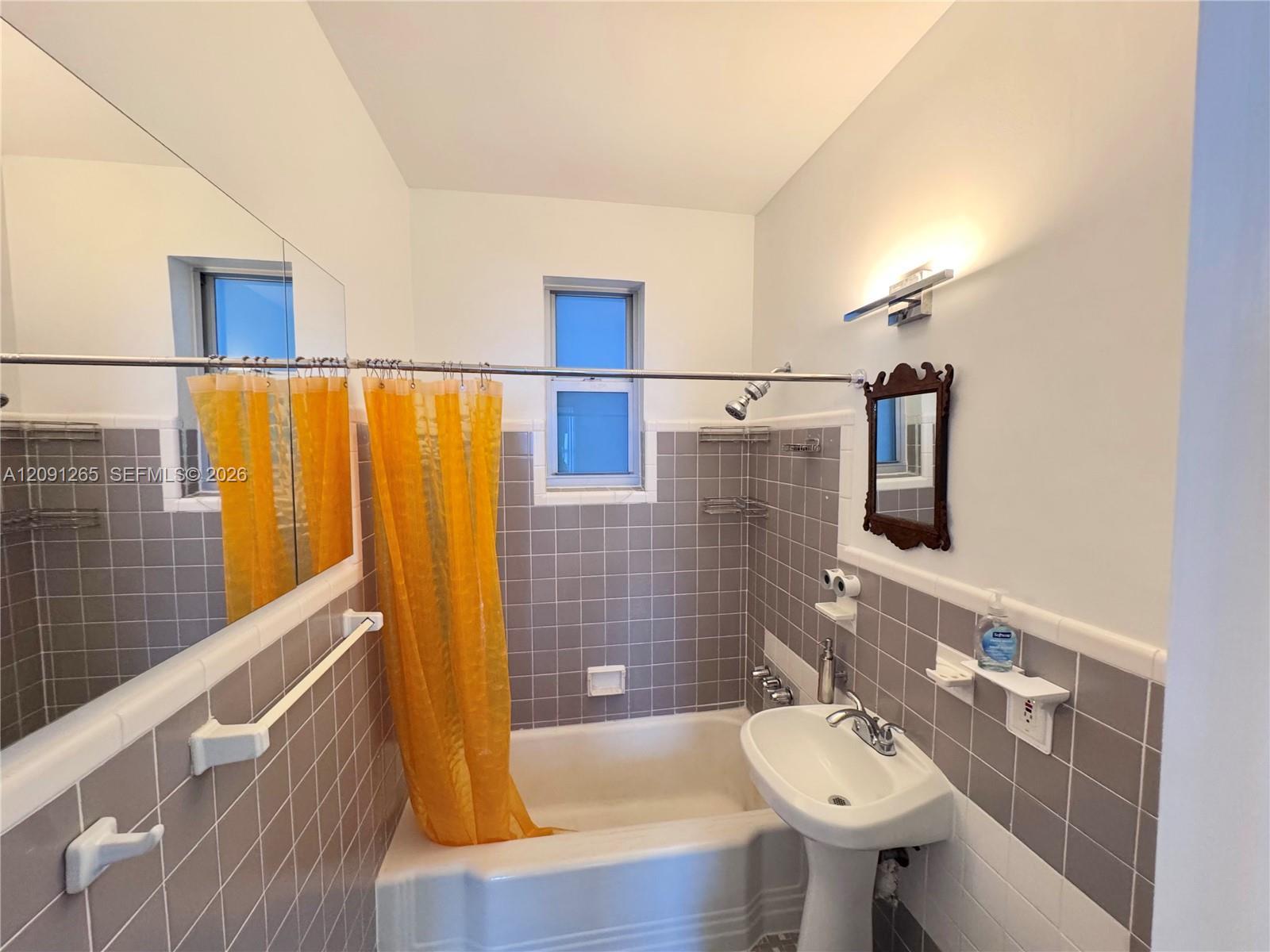 123 3rd St # 10, Miami Beach FL 33139 photo 5