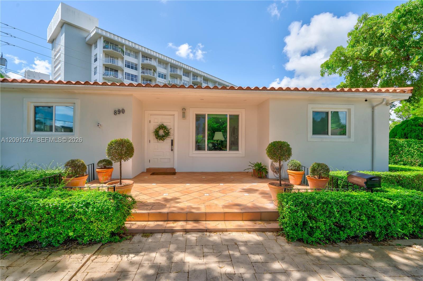 890 NE 168th St, North Miami Beach FL 33162 photo 2