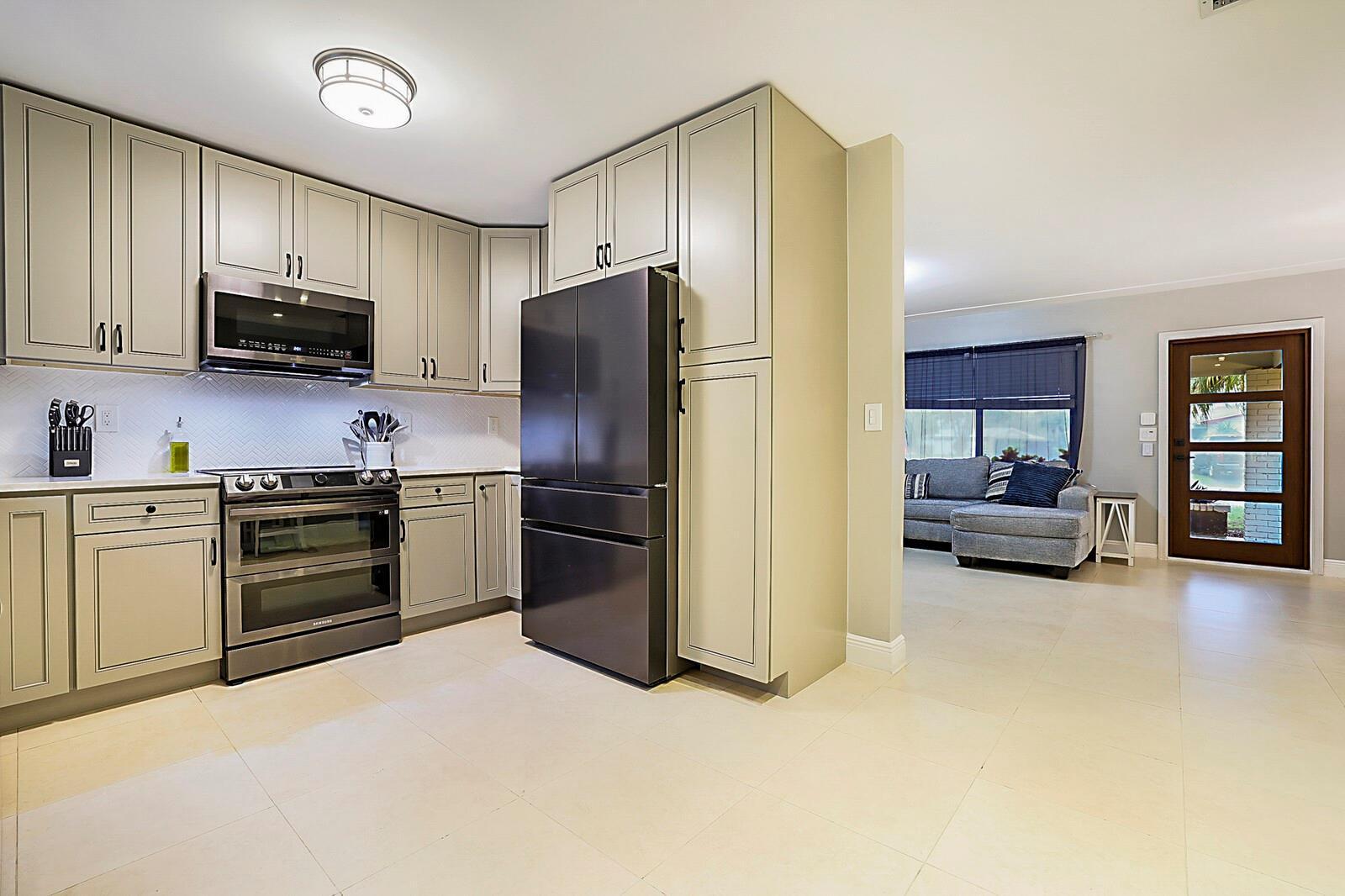 1701 SW 32ND Court, Fort Lauderdale FL 33315 photo 2