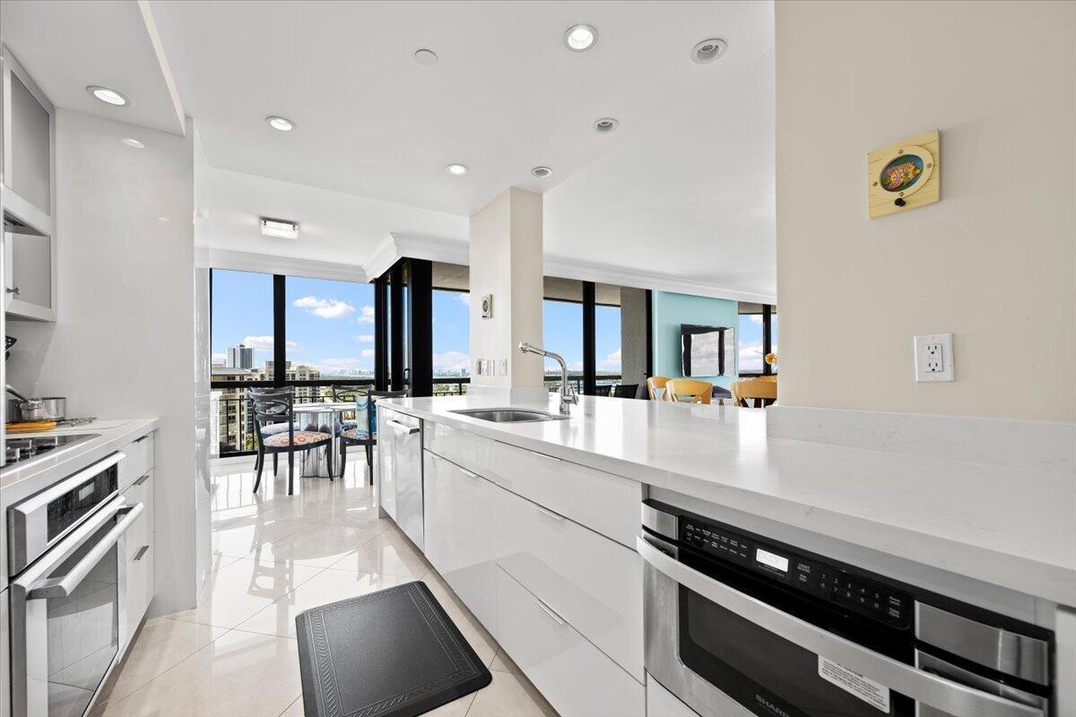 4100 N OCEAN Drive # 2304, Singer Island FL 33404 photo 3