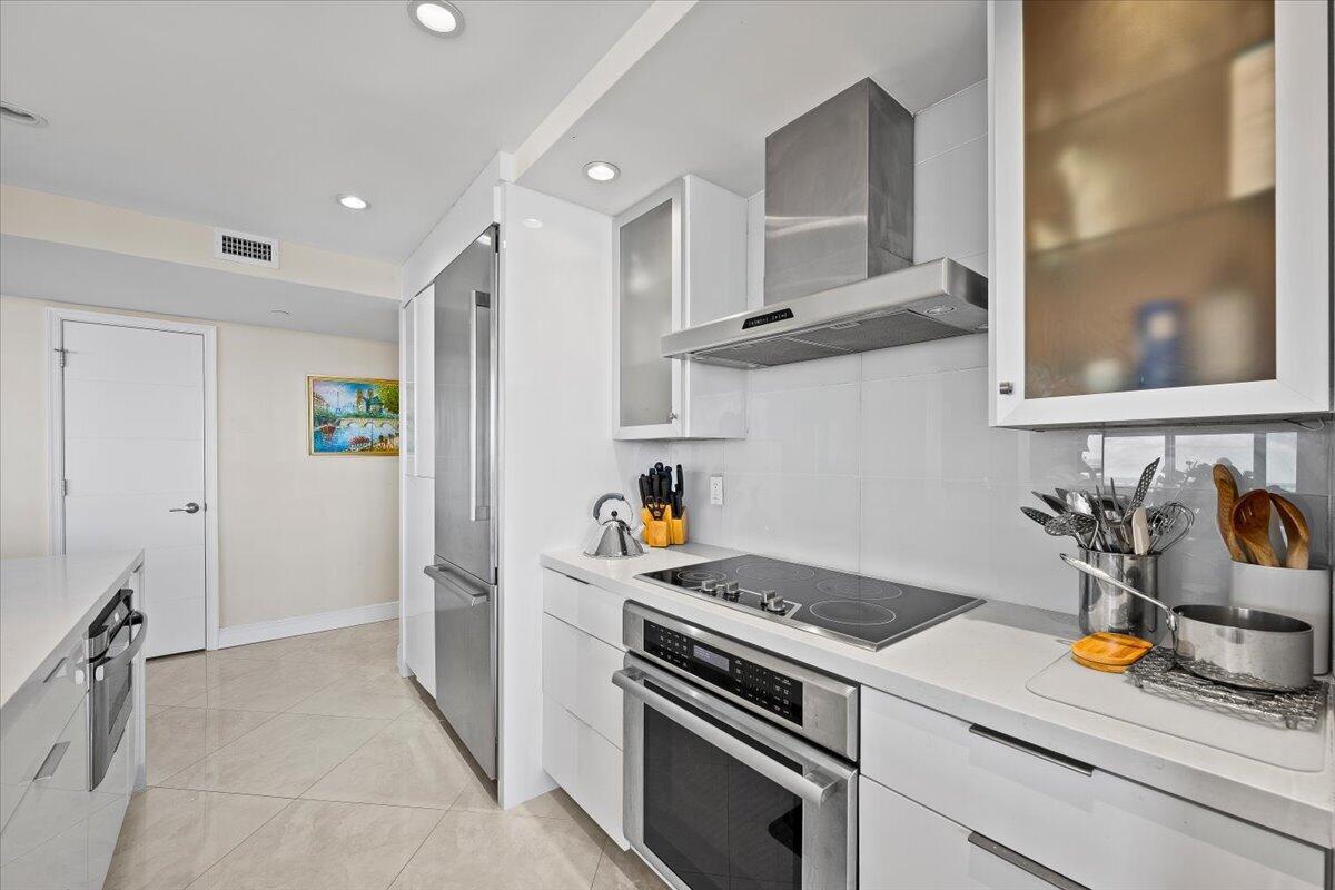 4100 N OCEAN Drive # 2304, Singer Island FL 33404 photo 4