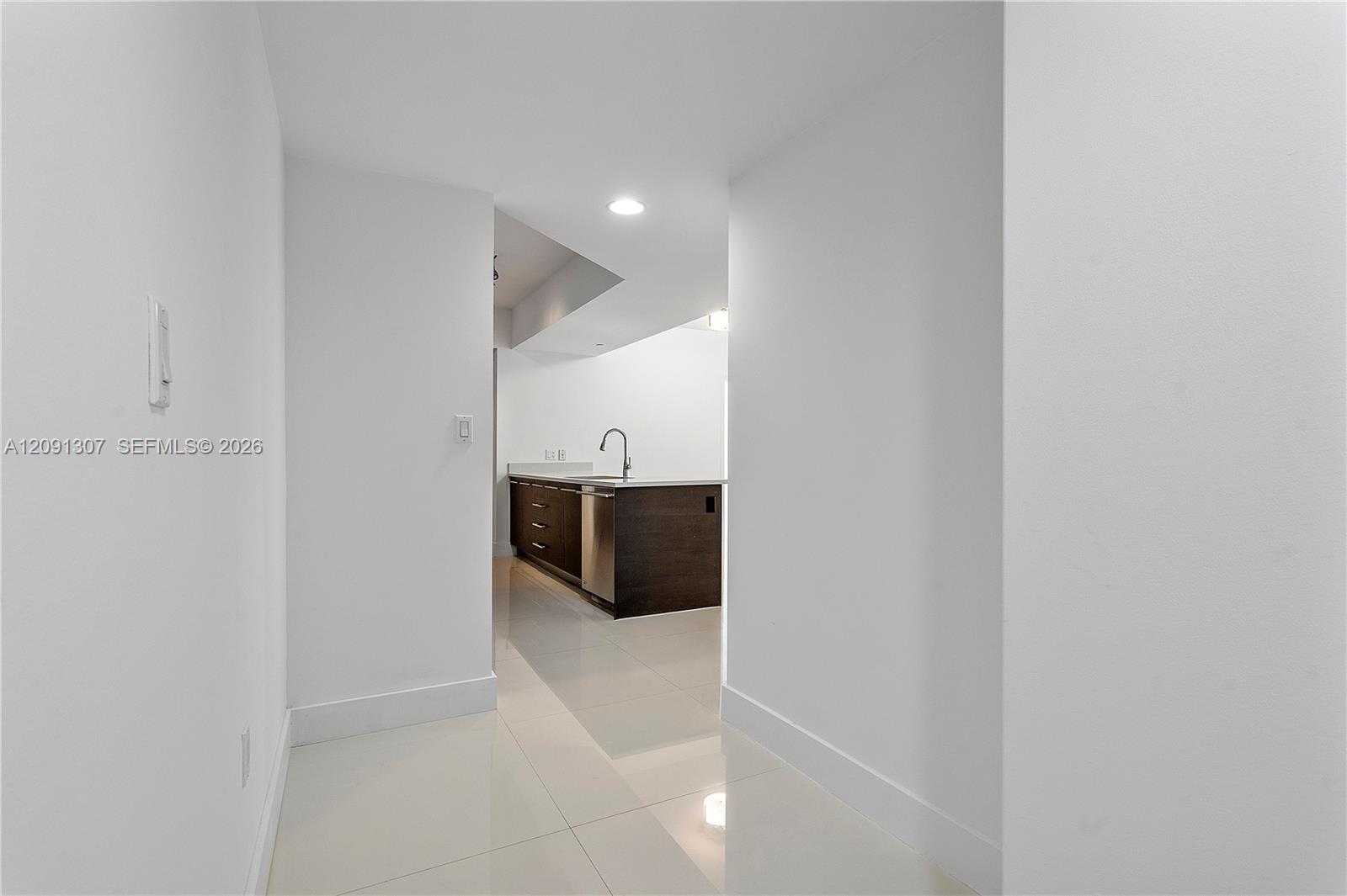 55 SE 6th St # 3605, Miami FL 33131 photo 2