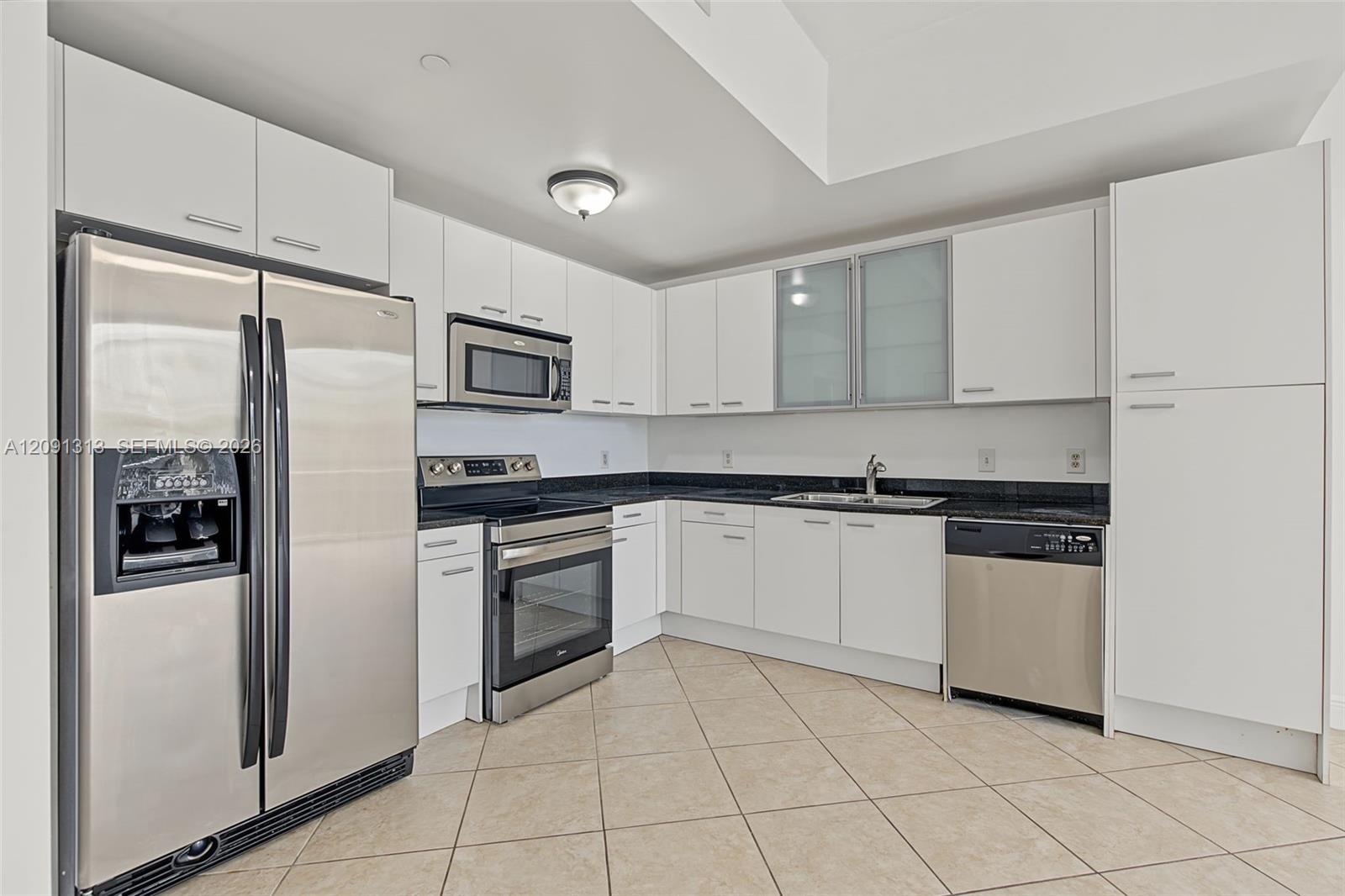 1350 NW 8th Ct, Miami FL 33136 photo 2