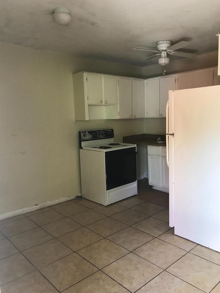 827 NW 10TH Terrace, Fort Lauderdale FL 33311 photo 3