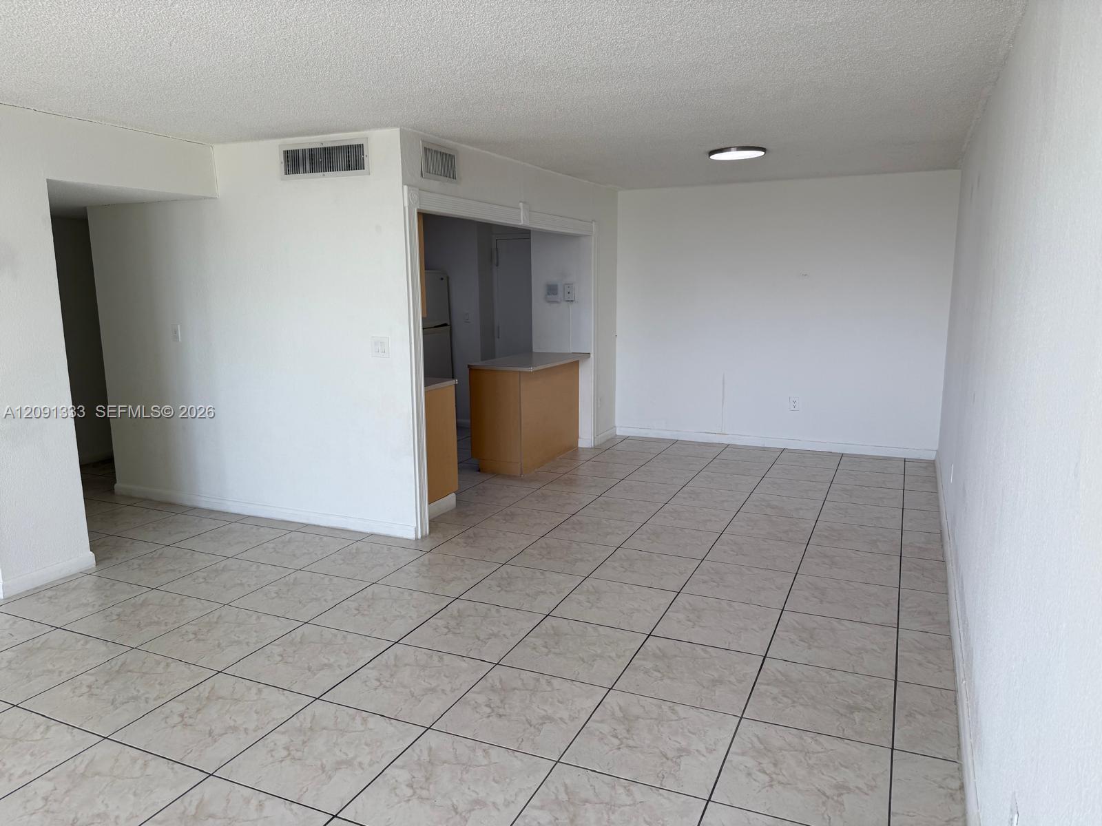 Miami, FL 33193 photo 2