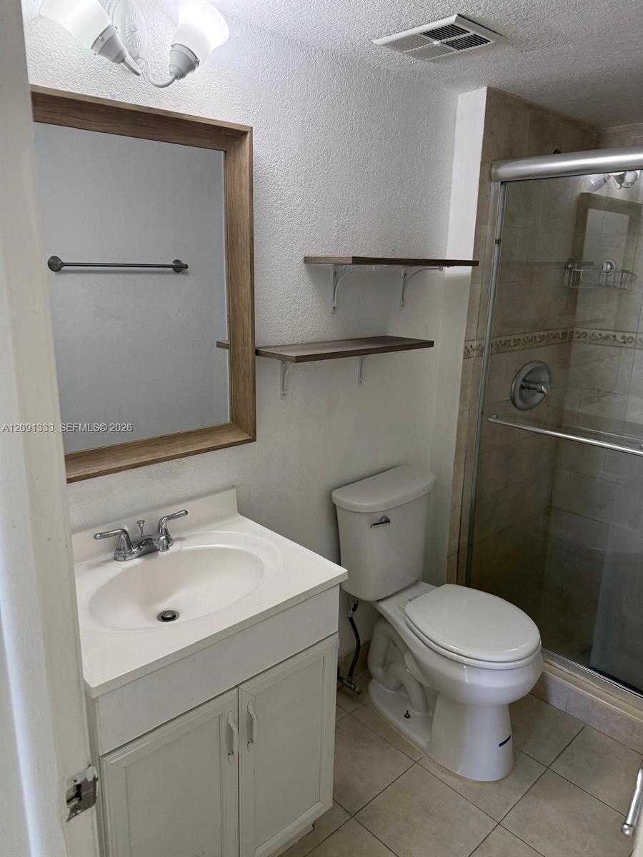 Miami, FL 33193 photo 3