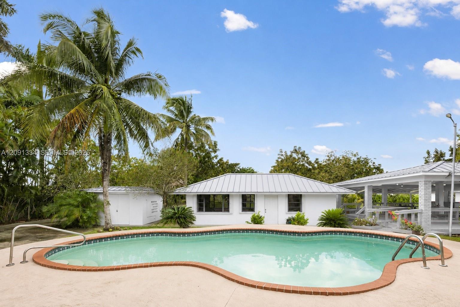 20450 SW 198th Ave, Miami FL 33187 photo 2