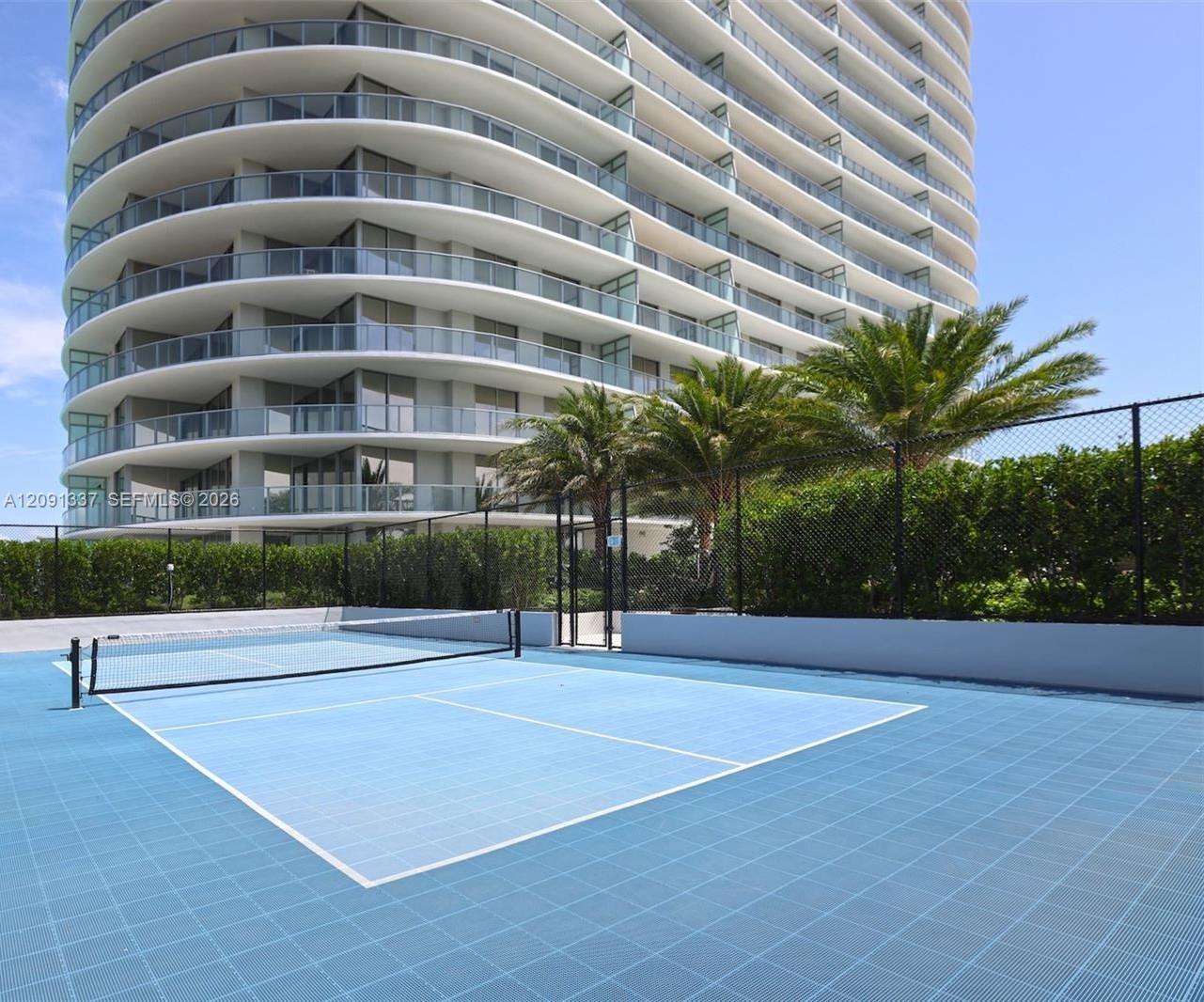 2411 Laguna Circle # 903, North Miami FL 33181 photo 3